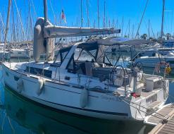 Segelyacht Oceanis 351 chartern in Hafen von Hyeres