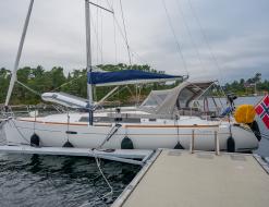 Yacht Oceanis 37 for charter in Bergen