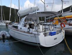 Segelboot Oceanis 38 chartern in Road Town