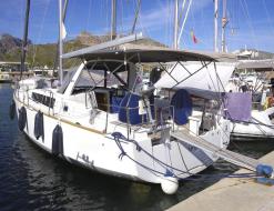 Sailing yacht Oceanis 38 for rent in Port de Pollenca town