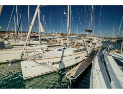 Yacht Oceanis 38 for rent in Marina Mandalina
