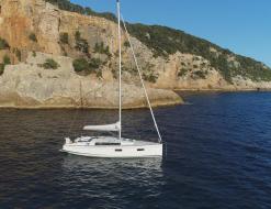 Segelboot Oceanis 38 chartern in Marina Bonifacio