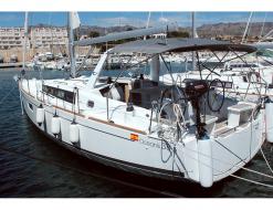 Segelboot Oceanis 381 Yachtcharter in Yachthafen von Palma