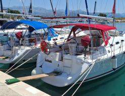 Sailboat Oceanis 393 Clipper available for charter in Split