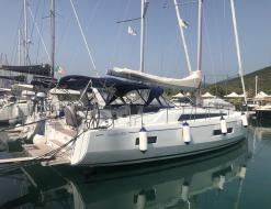 Yacht Oceanis 40 chartern in Salerno