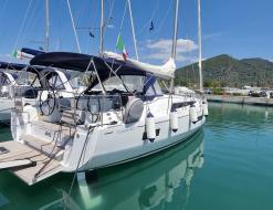 Yacht Oceanis 40 chartern in Salerno