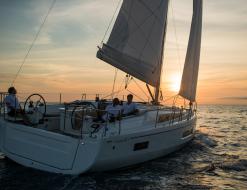Yacht Oceanis 40 chartern in Cala d Or