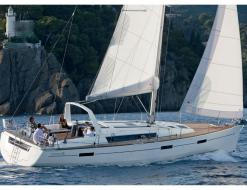 Yacht Oceanis 45 chartern in Marina di Arechi