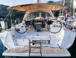 Yacht Oceanis 45 for rent in Porto Montenegro