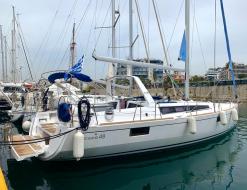 Sailing yacht Oceanis 48 for hire in Alimos Marina Kalamaki