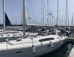 Sailing yacht Oceanis 50 Family available for charter in Valencia City