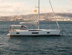 Sailboat Oceanis 51.1 available for charter in Athens