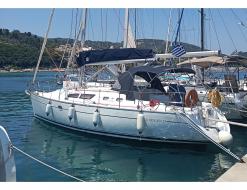 Sailing boat Sun Odyssey 37 for rent in Nikiana