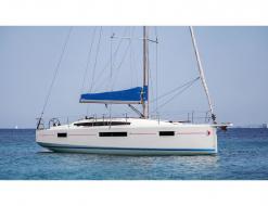 Sailing yacht Sun Odyssey 410 for rent in Nelsons Dockyard