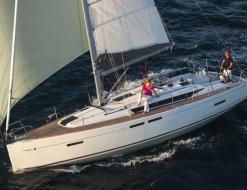 Segelyacht Sun Odyssey 419 Yachtcharter in Santa Cruz de Tenerife