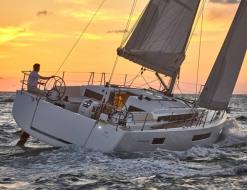 Segelyacht Sun Odyssey 440 chartern in Grimaud