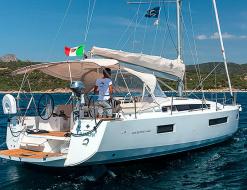 Yacht Sun Odyssey 440 for rent in Marina di Portisco