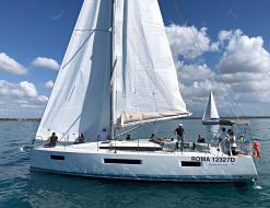 Segelyacht Sun Odyssey 440 chartern in Nettuno