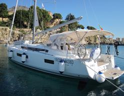 Yacht Sun Odyssey 440 chartern in Messina