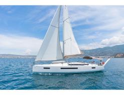 Yacht Sun Odyssey 490 for rent in Gouvia