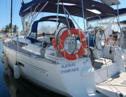Yacht Sun Odyssey 519 for charter in San Miguel de Abona
