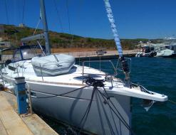 Sailing boat Sun Odyssey 519 for rent in Agios Kosmas Marina