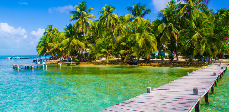 Sailing Holiday in Belize | YACHTICO.com