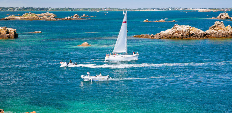 Boat rental and yacht charter | Yachtico.com