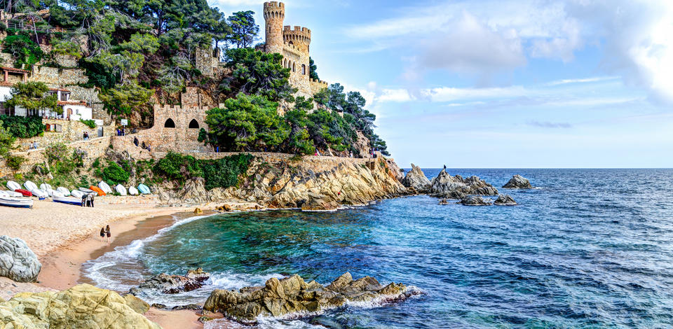 Boat rental and yacht charter | Yachtico.com