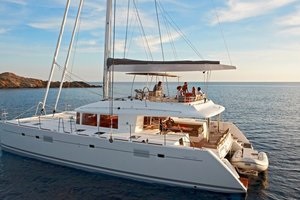 Catamaran Rental - Sailing Catamarans and Power Cats | YACHTICO.com