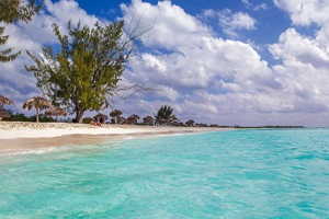 Cayo Largo Beach - Isla del Sol - Yacht Holiday Cuba | YACHTICO.com