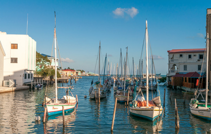 Sailing Activities and Suggestions for Belize - credit milosk50