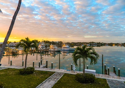 Tresure Cay Marina - Sailing Abaco Island - Yacht Vacation Bahamas